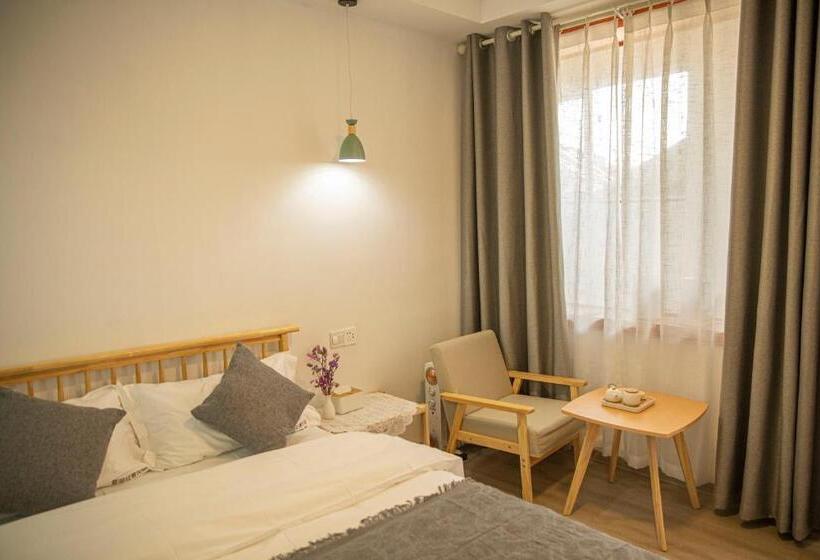 پانسیون 雪湖轻奢民宿 Snowlake Inn