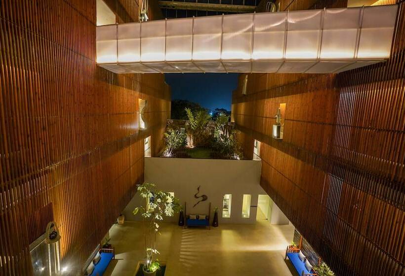 Radisson Resort And Spa Lonavala