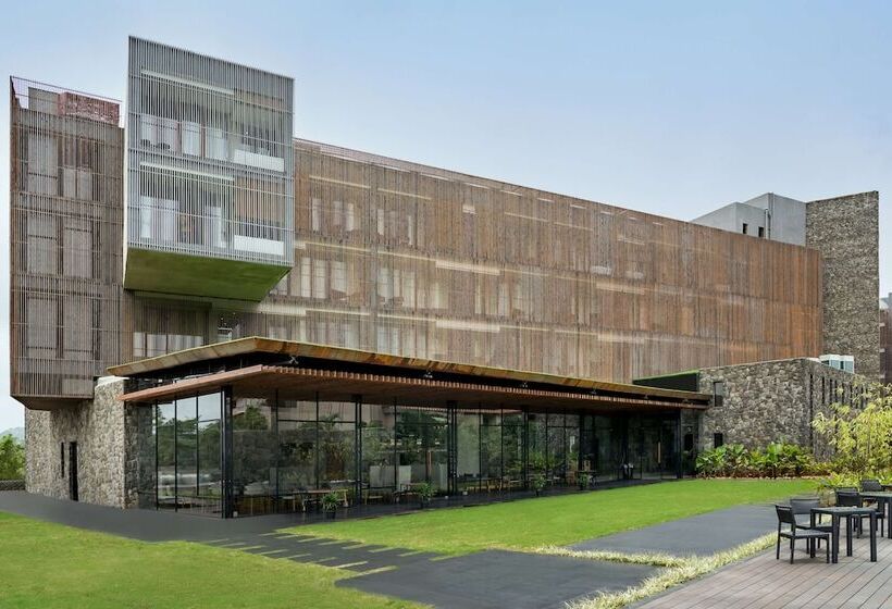 Radisson Resort And Spa Lonavala