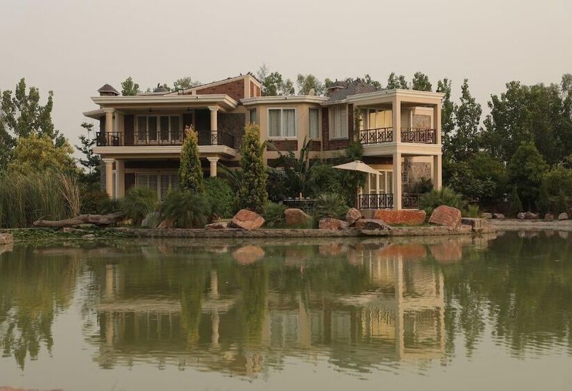 אתר נופש Brigadier S Plantation Retreat