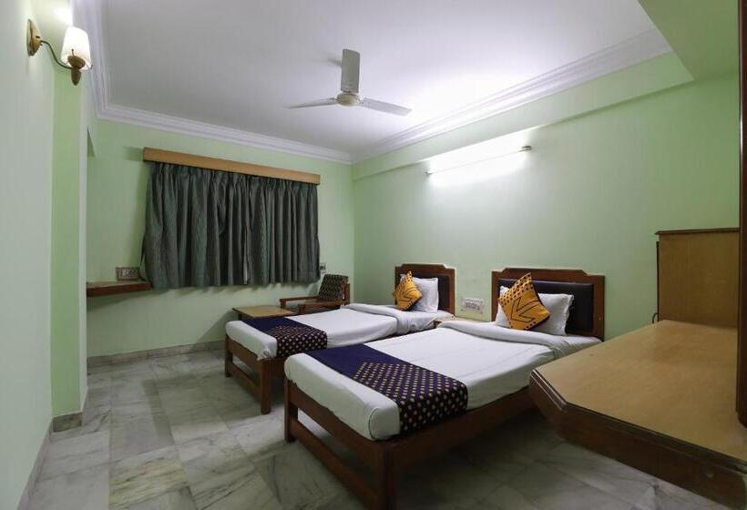 Spot On Hotel Hilltop