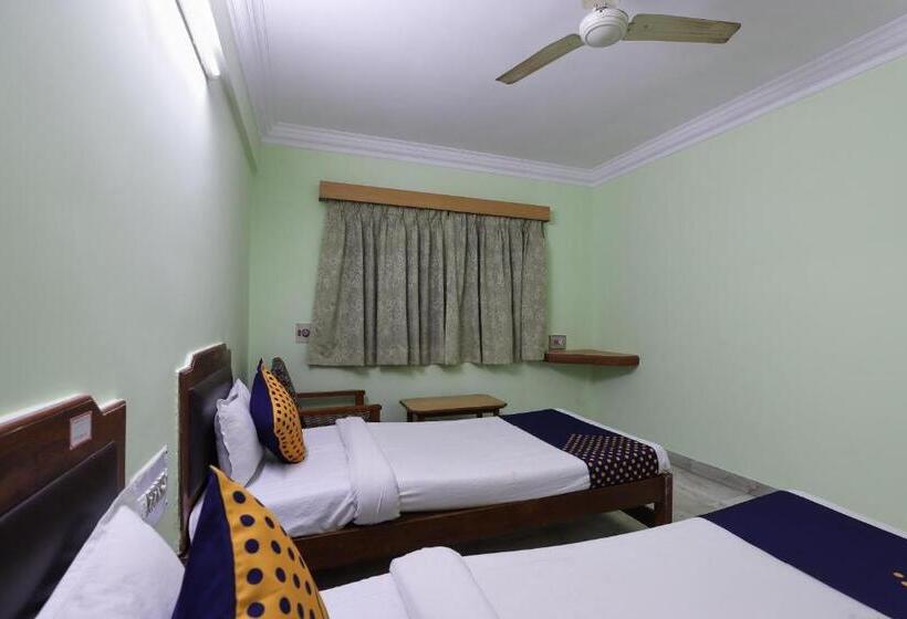 Spot On Hotel Hilltop