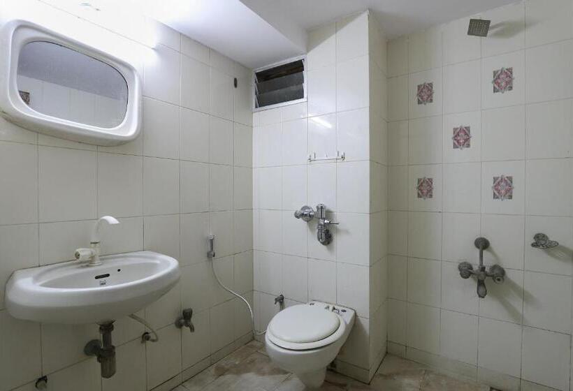 Spot On Hotel Hilltop