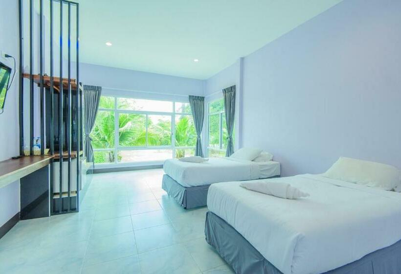 จวรีน ลอร์ด รีสอร์ท แอนด์ โฮเทล   Javarine Lord Resort&