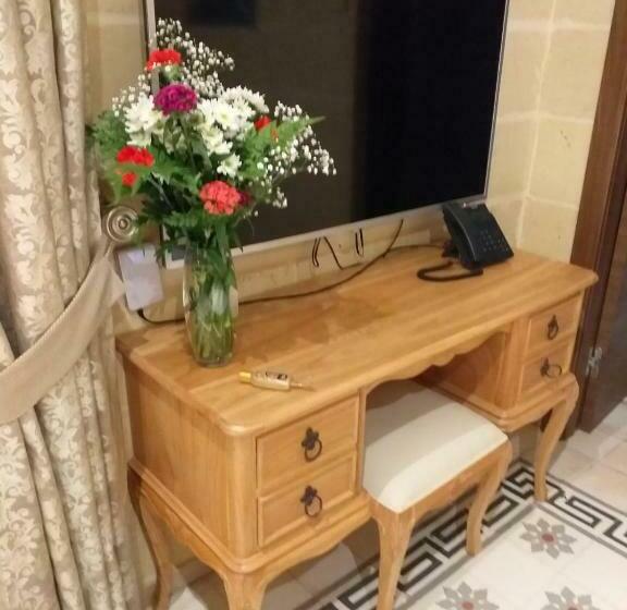 تختخواب و صبحانه Central 214 Boutique