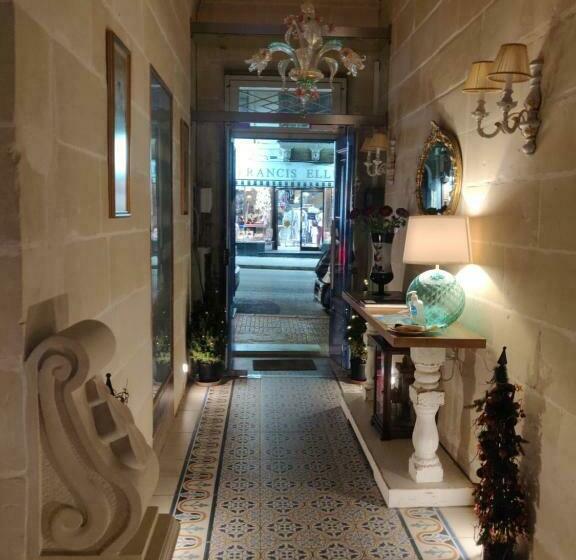 تختخواب و صبحانه Central 214 Boutique