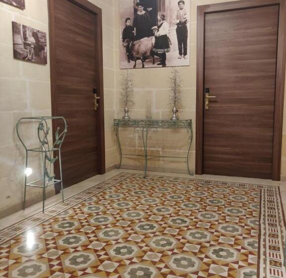 تختخواب و صبحانه Central 214 Boutique