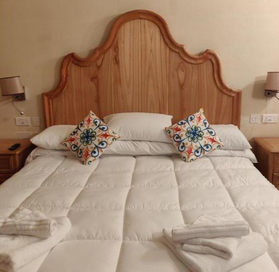 تختخواب و صبحانه Central 214 Boutique