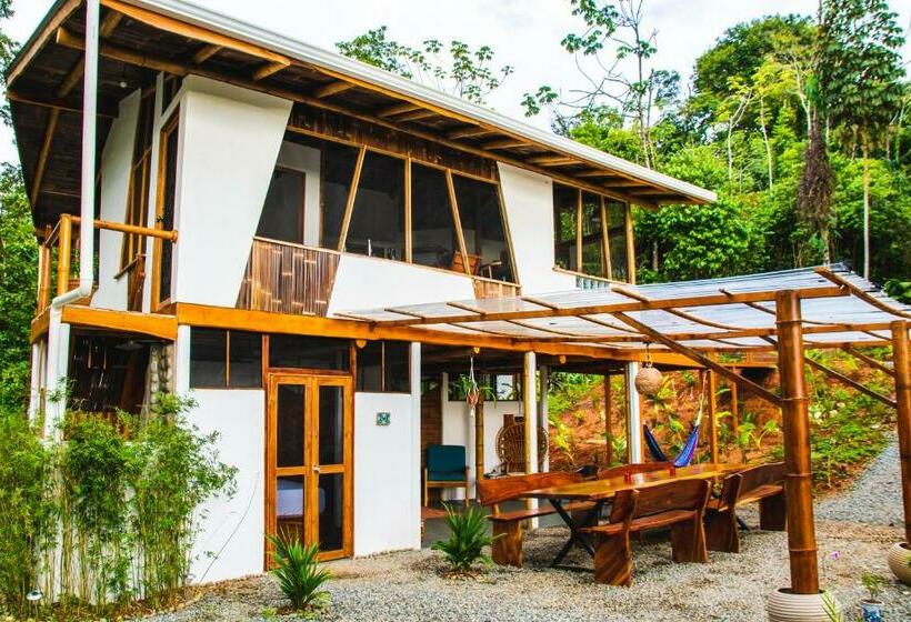 مبيت وإفطار Oasis Uvita