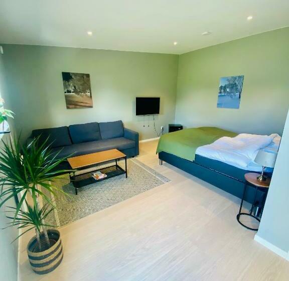 Enkegården Gårdshotell