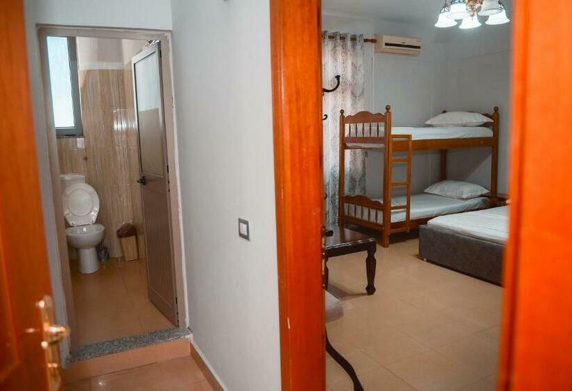 Hostel Central Shkoder