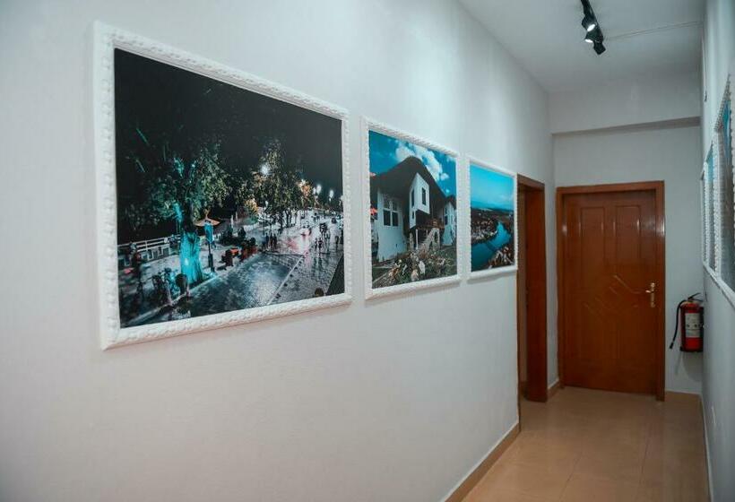 Hostel Central Shkoder
