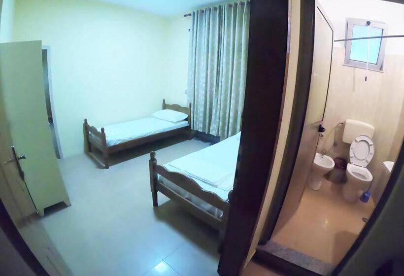Hostel Central Shkoder