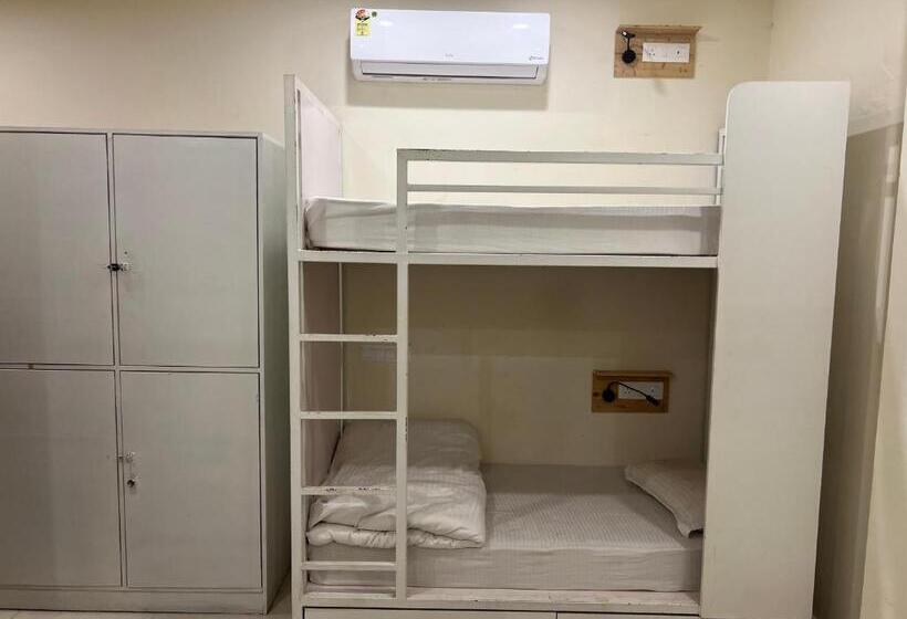 ホテル Aqua Vibes