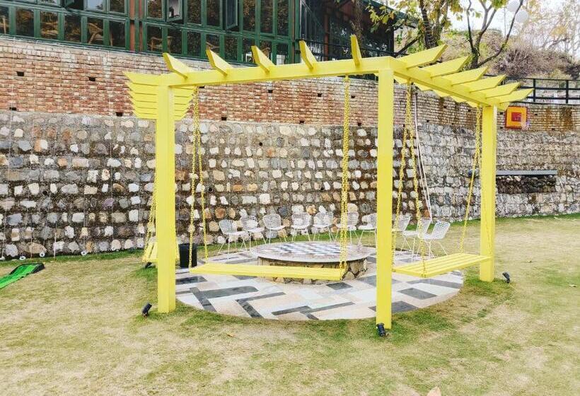 בית מלון כפרי Ataraxia Crestmont Resorts & Spa