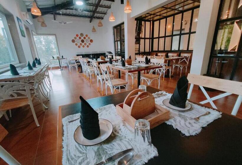 בית מלון כפרי Ataraxia Crestmont Resorts & Spa