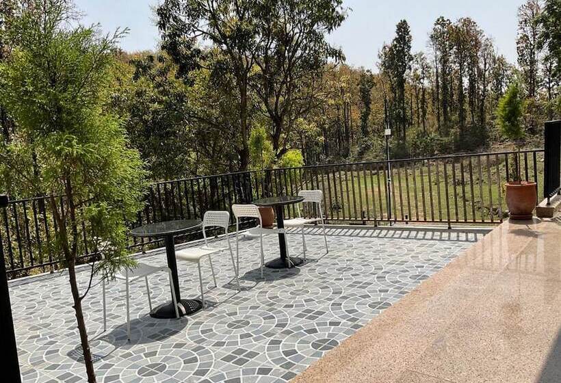 בית מלון כפרי Ataraxia Crestmont Resorts & Spa