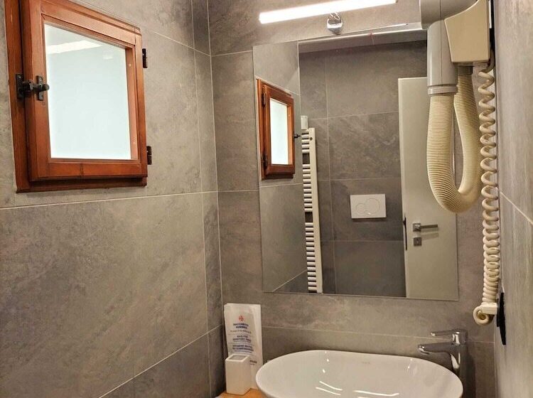 هتل Camilla Firenze