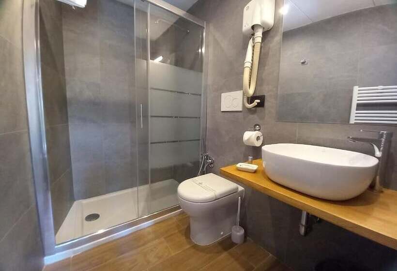 هتل Camilla Firenze