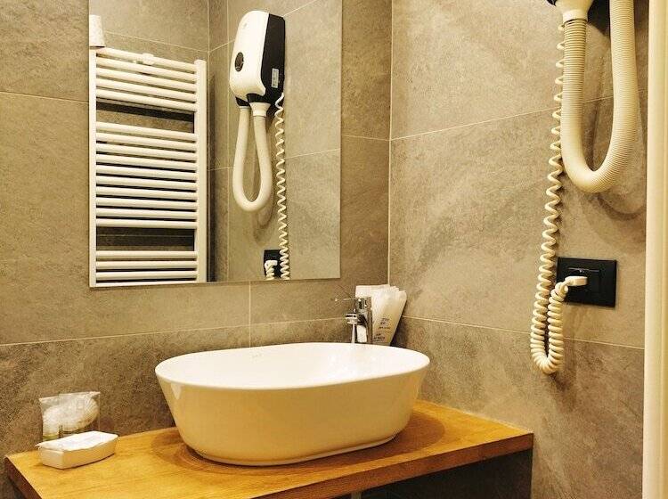 هتل Camilla Firenze