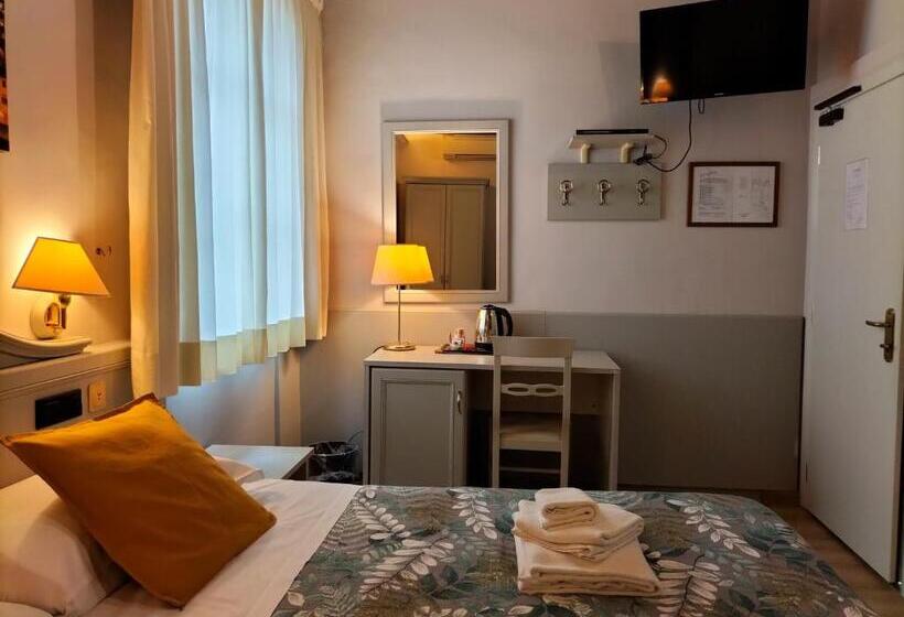 هتل Camilla Firenze