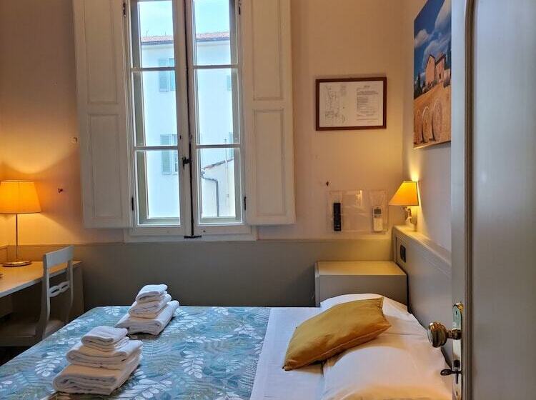 هتل Camilla Firenze