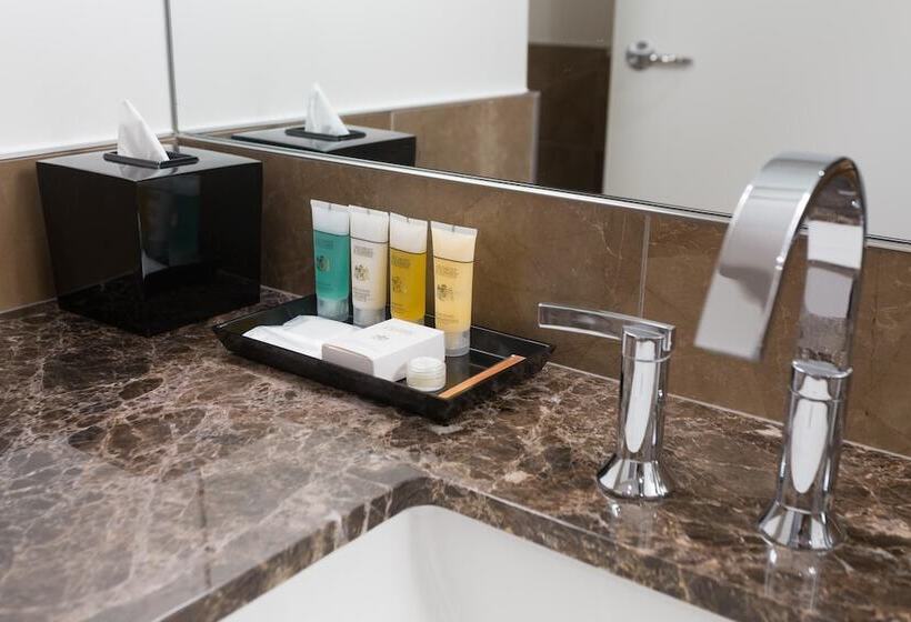 Sutton Place Hotel Toronto