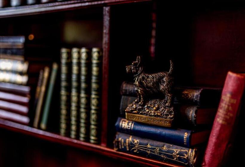 בית מלון כפרי Melville Castle