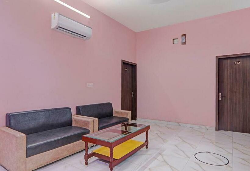 酒店 Oyo 81252 The M Palace