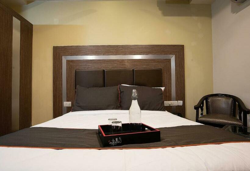 فندق Oyo 81323 Collection O Pooram