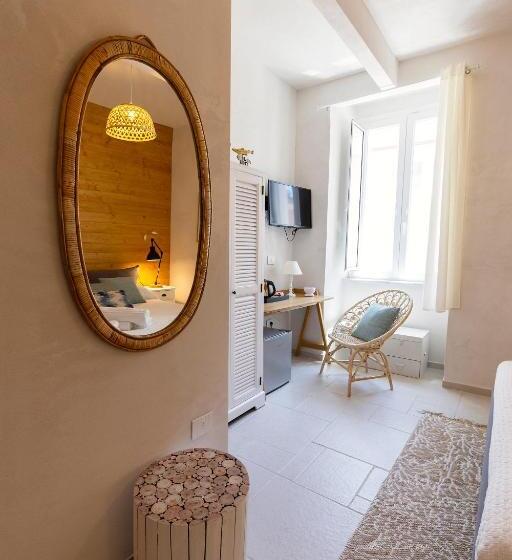 호텔 Palazzo Badiale History&rooms