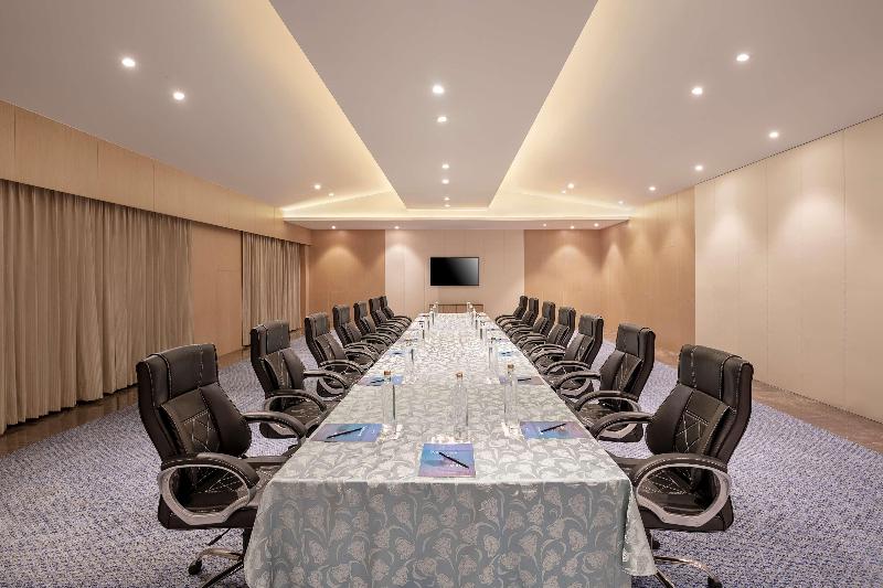 Отель Radisson Blu Resort Visakhapatnam