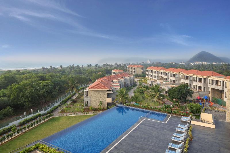 Отель Radisson Blu Resort Visakhapatnam