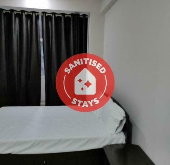 酒店 Spot On 80927 Sourav Plaza