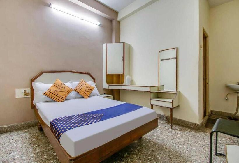 בית מלון כפרי Spot On 81147  Taj