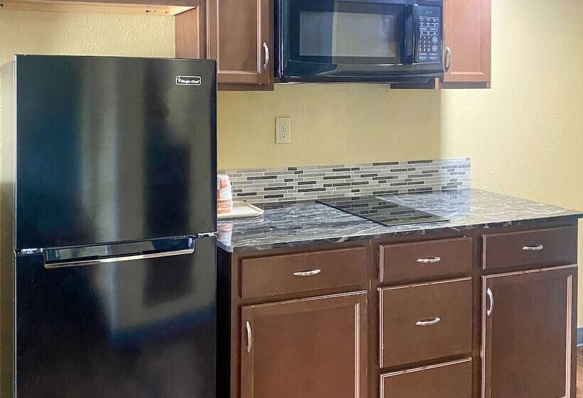 בית מלון כפרי Suburban Studios Buffalo Airport