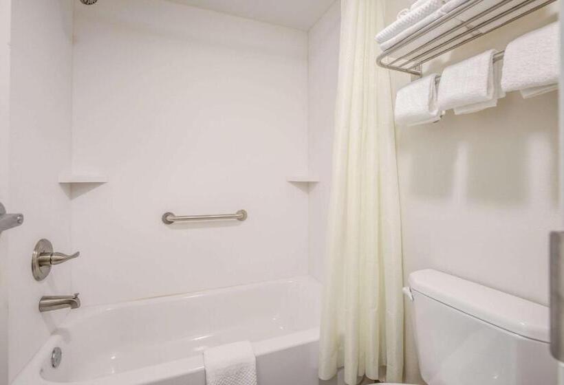 בית מלון כפרי Suburban Studios Middlesboro