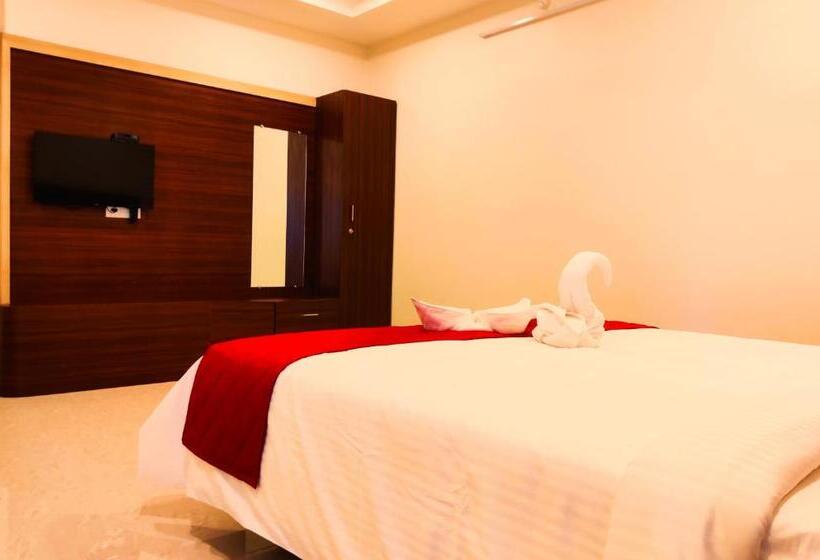 בית מלון כפרי Thaai Residency