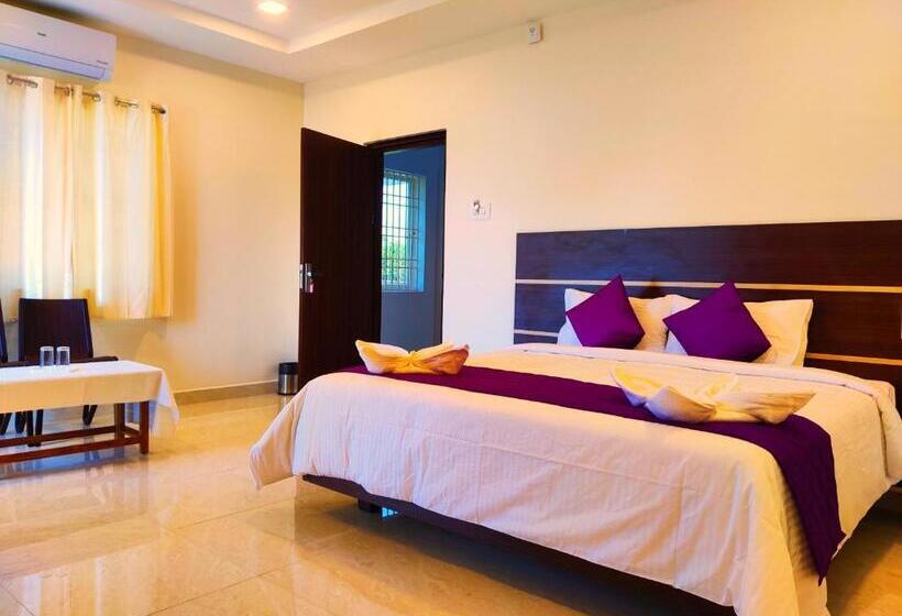 בית מלון כפרי Thaai Residency