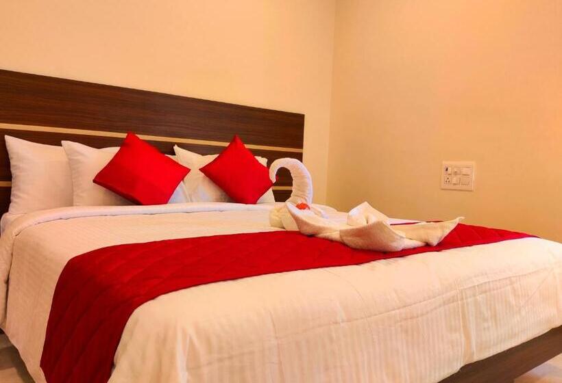 בית מלון כפרי Thaai Residency