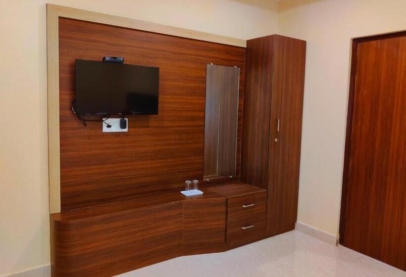 בית מלון כפרי Thaai Residency