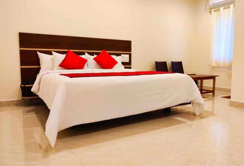 בית מלון כפרי Thaai Residency