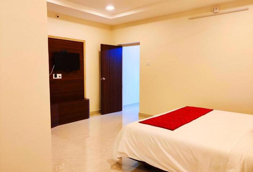 בית מלון כפרי Thaai Residency