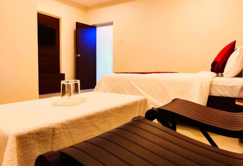 בית מלון כפרי Thaai Residency