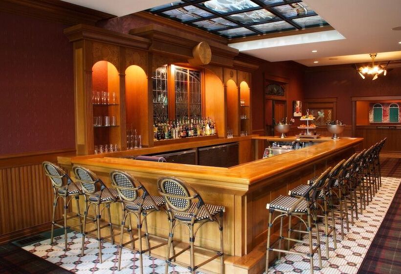 فندق The Audubon Inn Llc