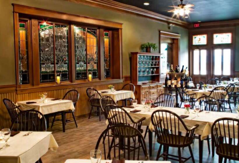 فندق The Audubon Inn Llc