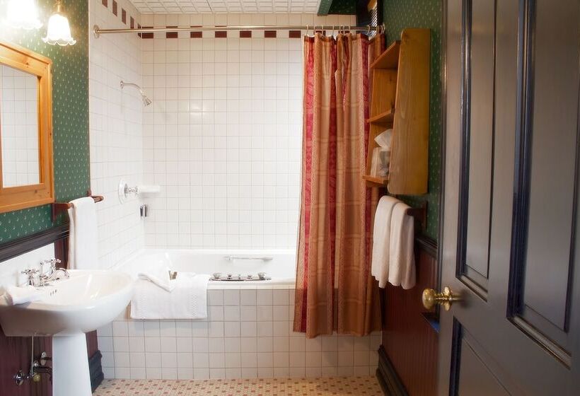 فندق The Audubon Inn Llc