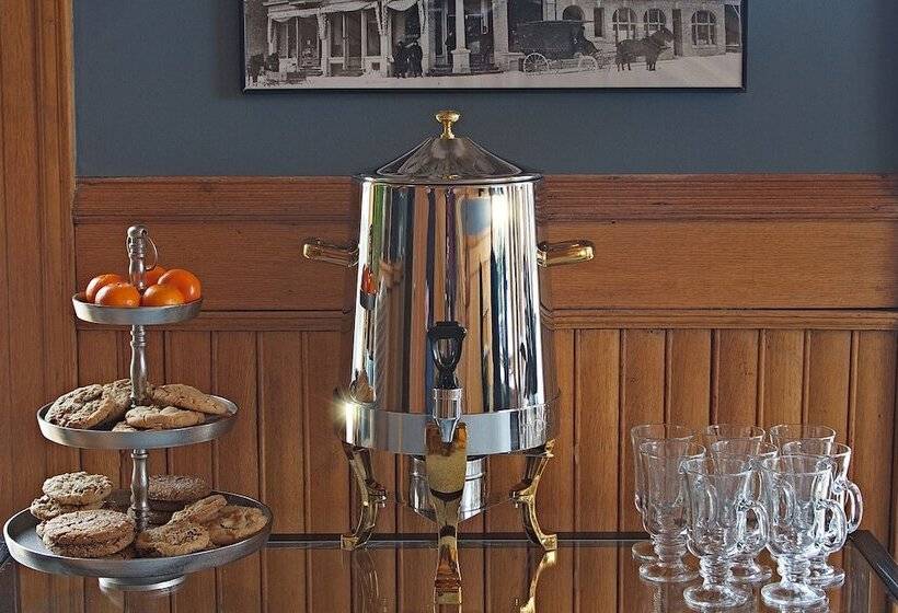 فندق The Audubon Inn Llc