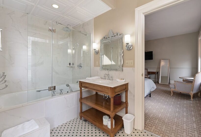 فندق The Audubon Inn Llc