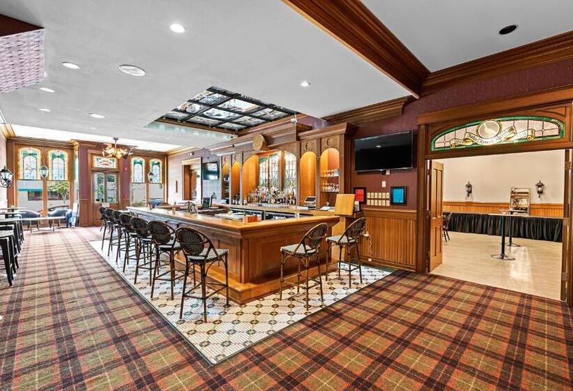 فندق The Audubon Inn Llc